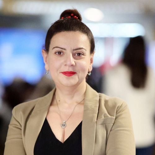 სოფიო სოხაძე და ეთიკის კომისია – თაღლითობის ეჭვები მის ადვოკატურ საქმიანობაში