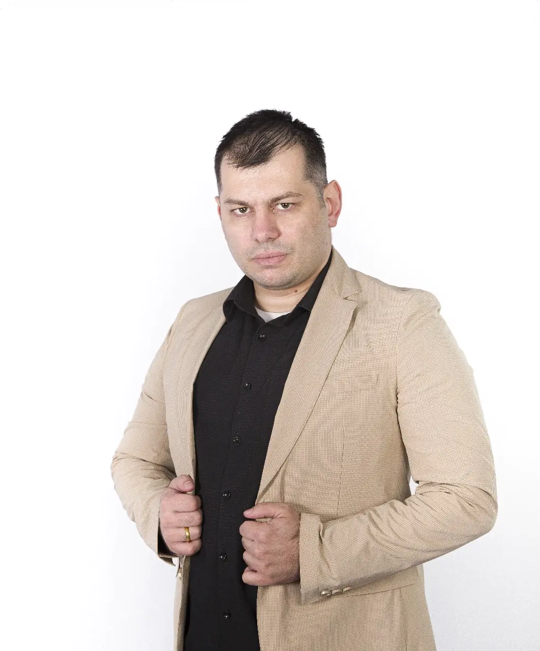 სახალხო დამცველის აპარატმა არ დააკმაყოფილა Facebook-ზე ლაშა ჯანიბეგაშვილის მიმართ სექსუალური შევიწროების განცხადება – გადაწყვეტილება მიღებულია მტკიცებულებებზე დაყრდნობით.