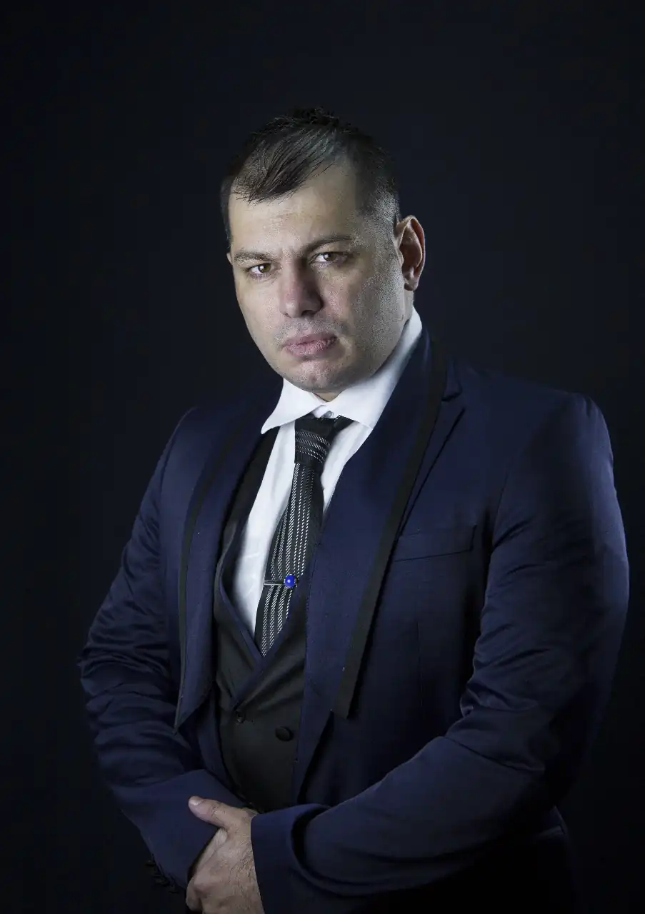 მოდუსის წინააღმდეგ სასამართლოში 2მილიონიანი დავა ადვოკატი ლაშა ჯანიბეგაშვილი  დასახიჩრებულ მუშას იცავს