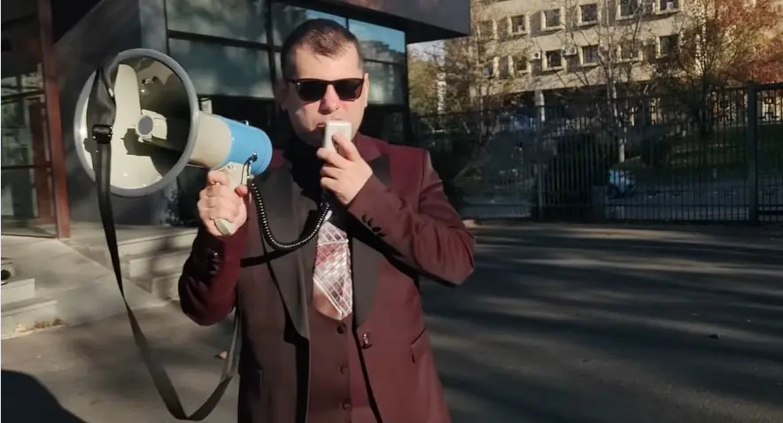 ადვოკატი ლაშა ჯანიბეგაშვილი მახსენდება